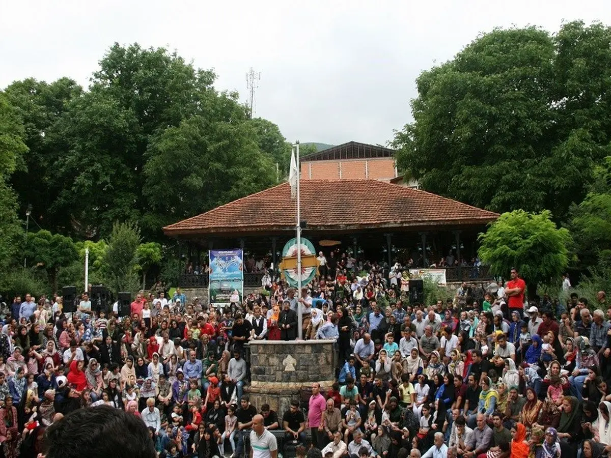 کندلوس, کولاژ انسان و طبیعت